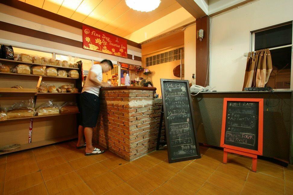 Tourist Inn Chiang Rai Bagian luar foto